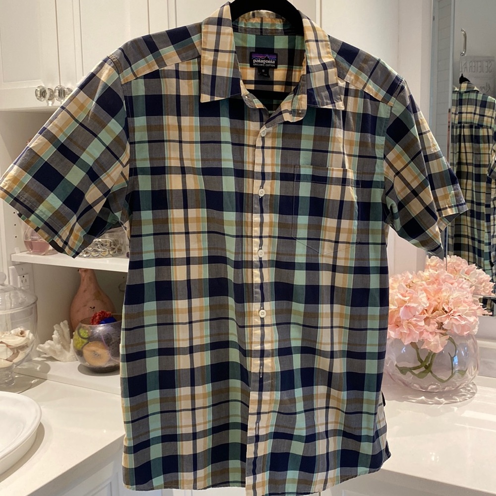 Patagonia Short Sleeve Button down shirt